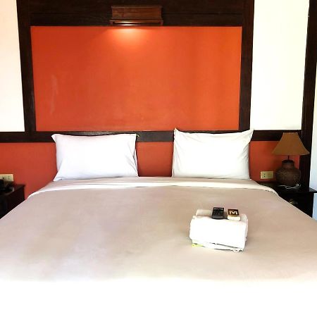 Sutus Court 7 Hotel Pattaya Exterior foto