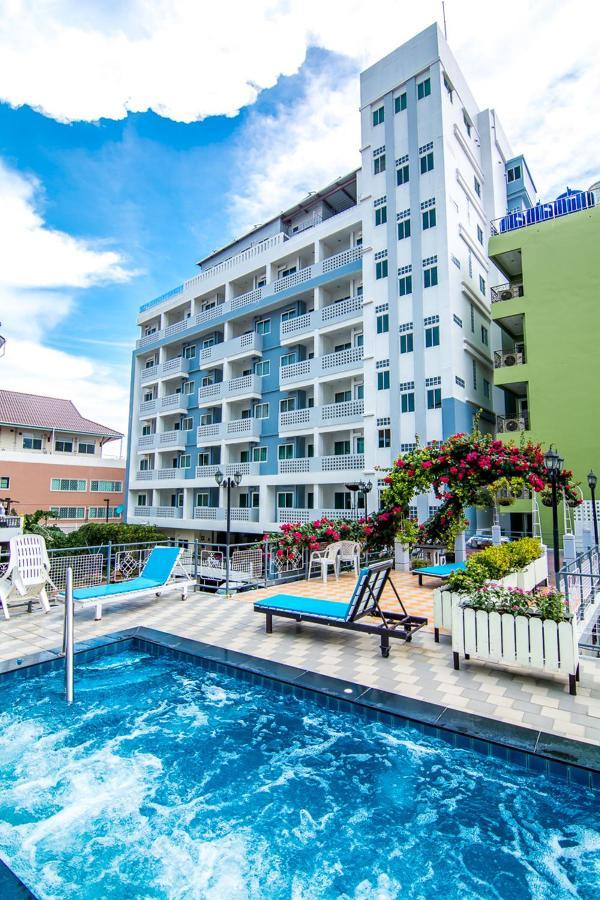 Sutus Court 7 Hotel Pattaya Exterior foto